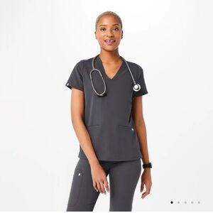 Figs charcoal set- Large Top and Large Petite Pants